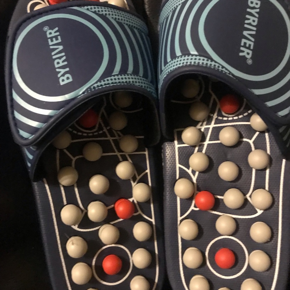 NOWT, Byriver acupuncture massage slippers